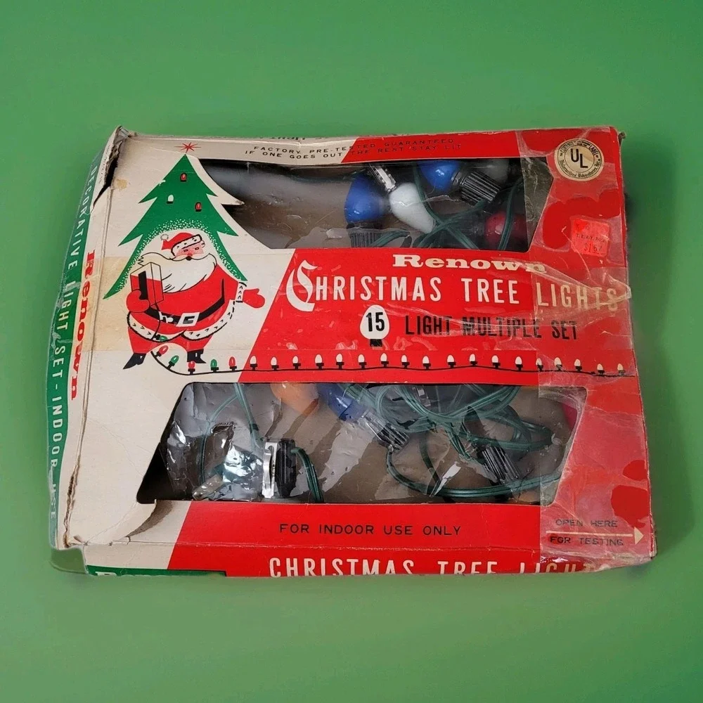 Vintage‎ Renown Indoor Christmas Tree Lights String Working Missing a Few Bulbs